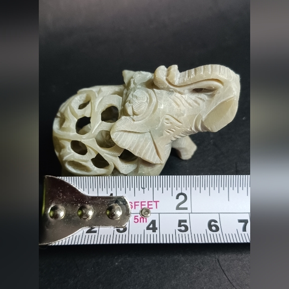 2.5" Hand Carved Soap Stone Elephant Figure With baby Inside - Picture 10 of 10